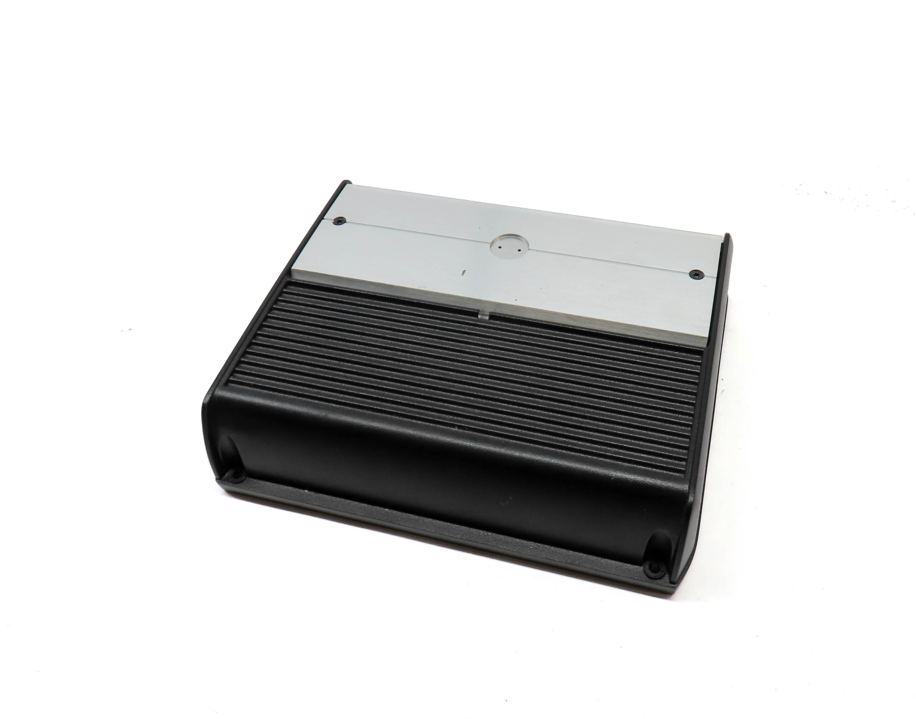 2012 AUDI A8 (D4 4H) RADIO STEREO JL AUDIO AMPLIFIER AMP XD600/1V2 — exact item pictured